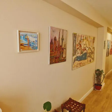 La Galeria De Cercano Al Hospital Civil Malaga